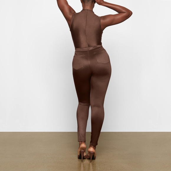 SKIMS Cocoa Disco Skinny Pants - Picture 3 of 7